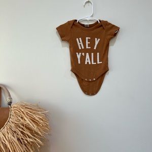 Hey Y’all Brown Onesie like new